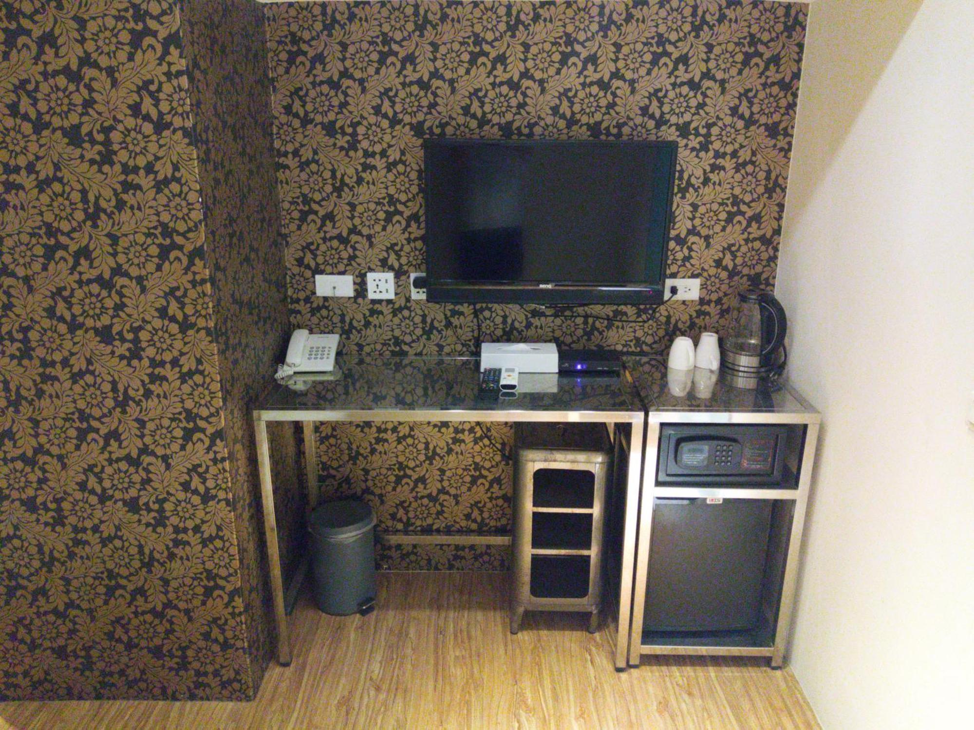 Cheers Loft Self Check-In Hotel Тайбэй Экстерьер фото